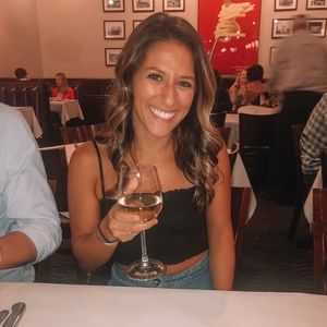 Meet your Posher, Gina